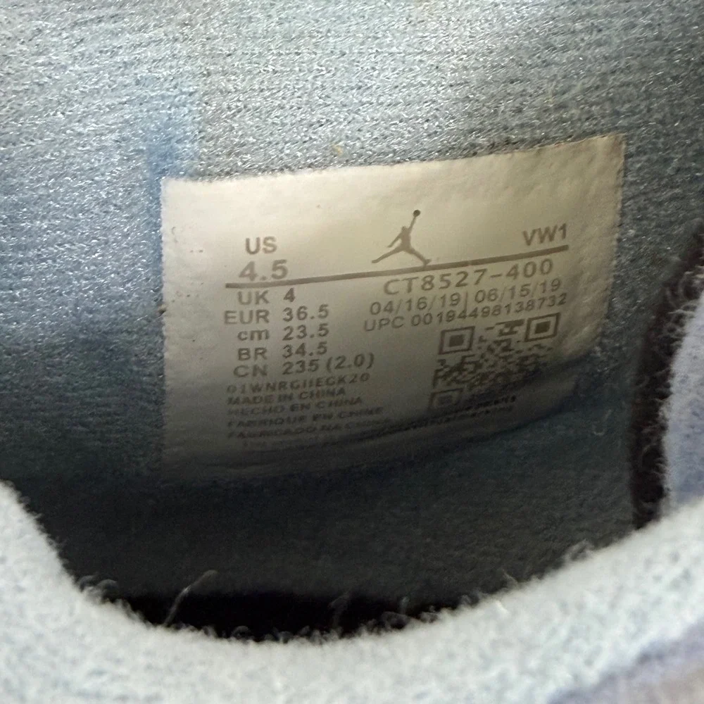 Jordan 4 Retro University Blue Boys Size 4.5Y Blue CT8527-400 Sneakers